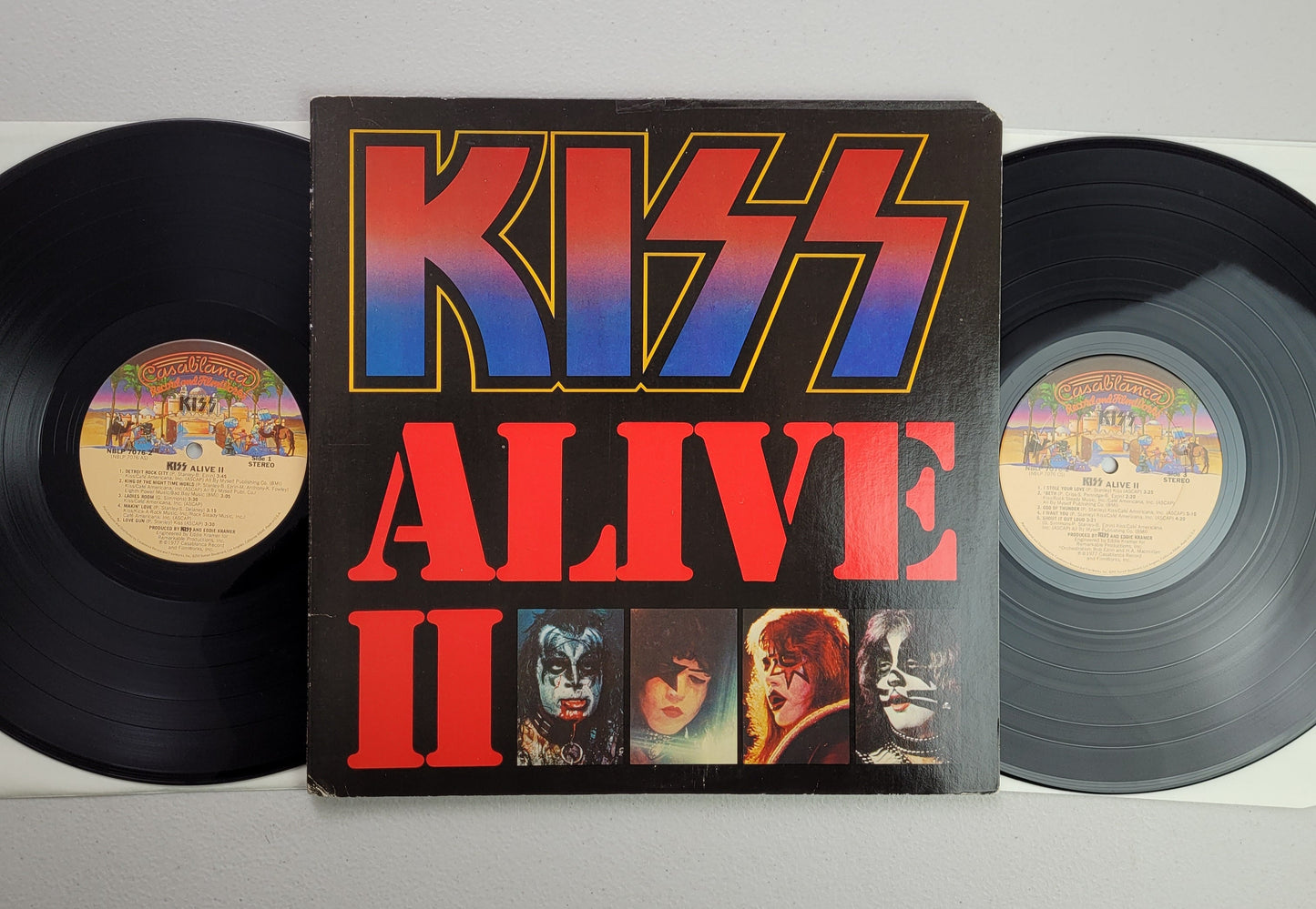 Kiss,Alive II,Original USA pressing. Evolution of Kiss booklet,LP Album